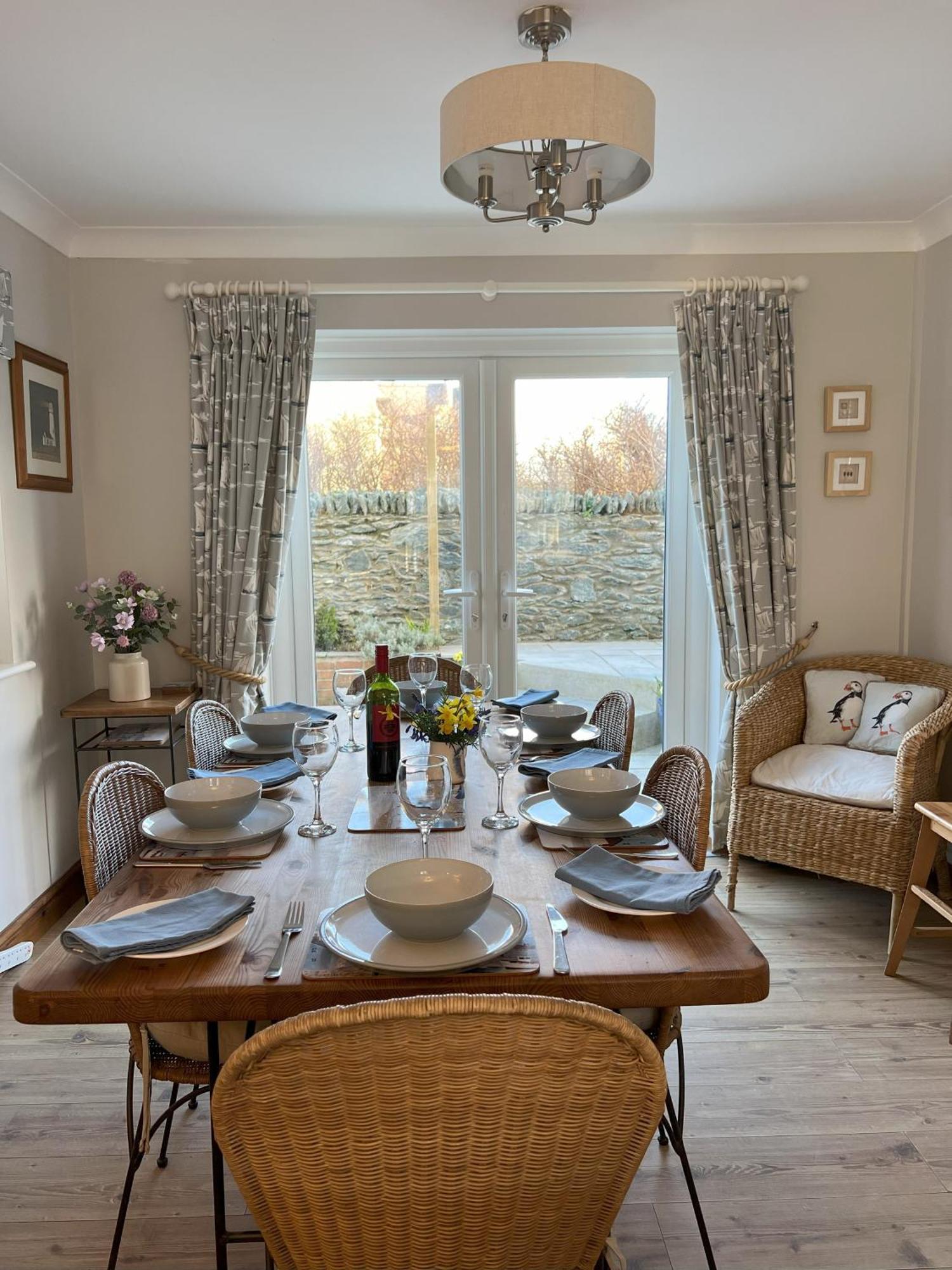 Coastal Retreat 150M From Beach Perfect For Families And Dogs Триадър Екстериор снимка
